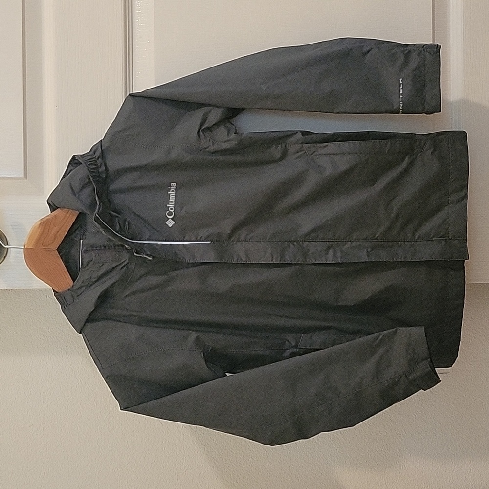 Columbia windbreaker, size S